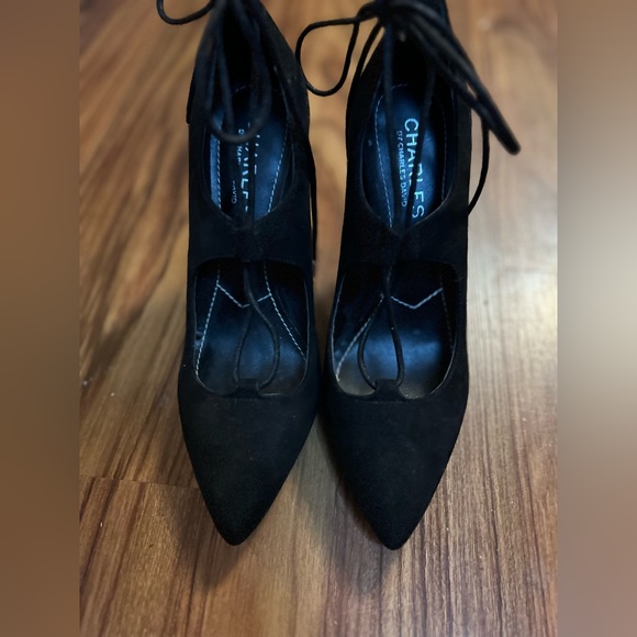 NWOB CHARLES DAVID STRAPPY HEELS - Picture 1 of 5
